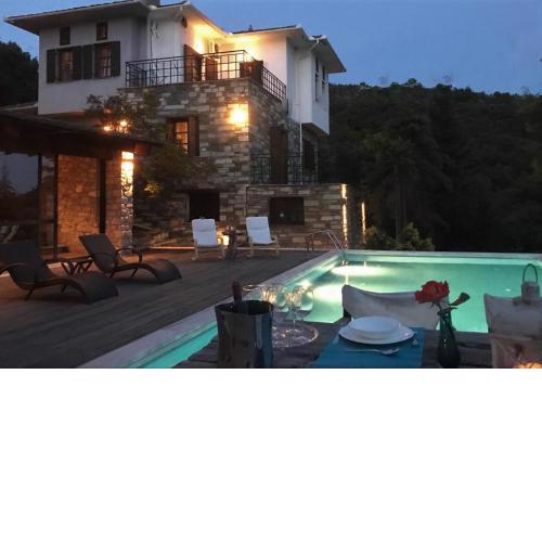 Art Luxury Resort Villa