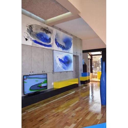 Art penthouse