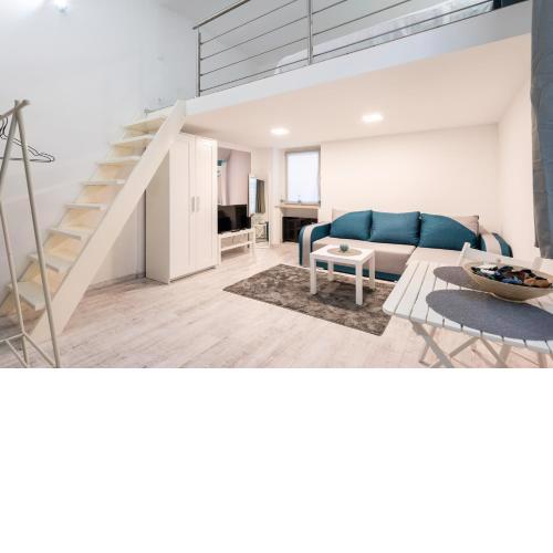 Art Room Apartment