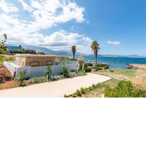 Artemis Seafront Stone Studio