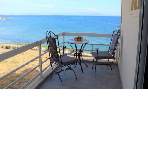 ARTEMISIA beach apartment.