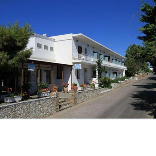 Artemon Hotel