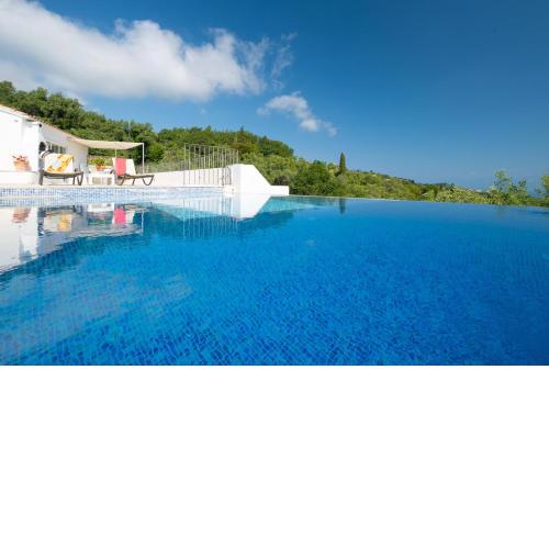 Artist's House Villa with infinity pool in Vigla -Kalami - Kouloura