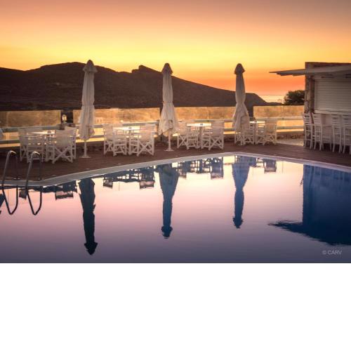 Aspalathras White Hotel