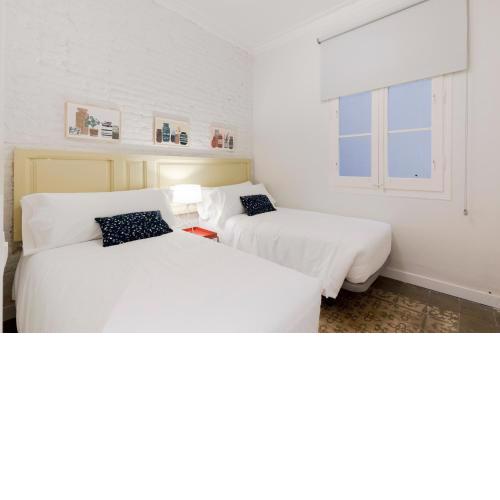 Aspasios Gracia Apartments