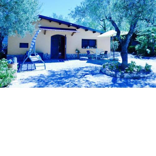 Aspromonte Yellow House