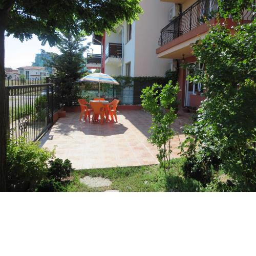 Astara Apartments