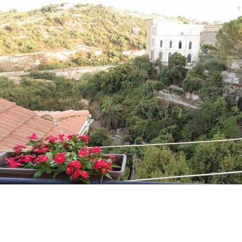 ASTÉRI-Cosy and panoramic home in historic centre