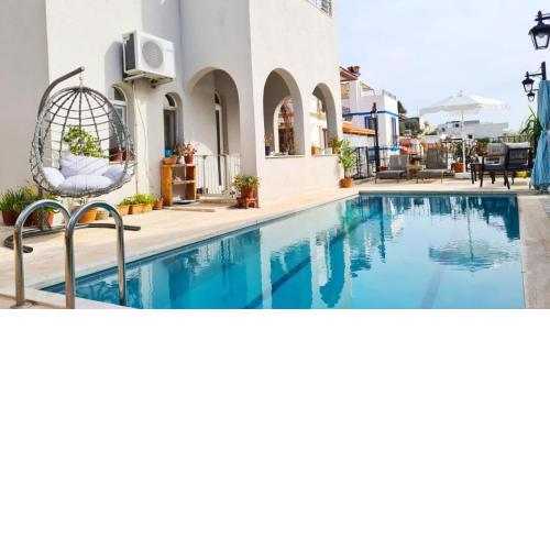 Astonishing Flat With Private Pool and Sea View Within 3 Min Walk to the Beach in Kalkan, Kas