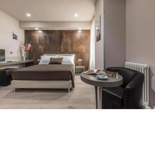 Astoria Deluxe rooms