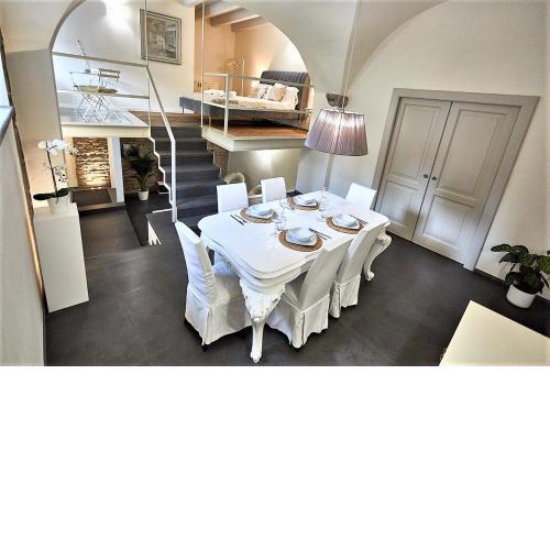 ASTRA-Modern Loft Cathedral View