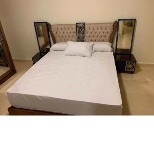 At madinty fully furnished