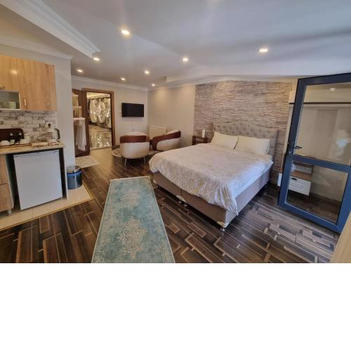 Ata suit hotel