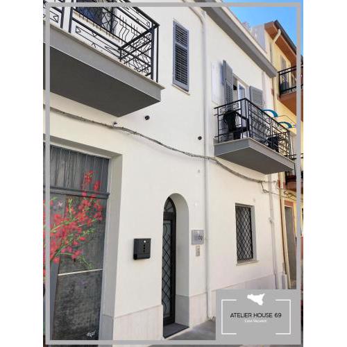 Atelier House 69