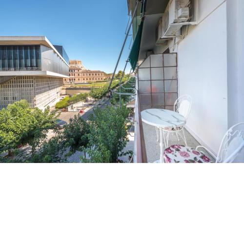 Athenean Classic Apartment at Acropolis Museum & Metro