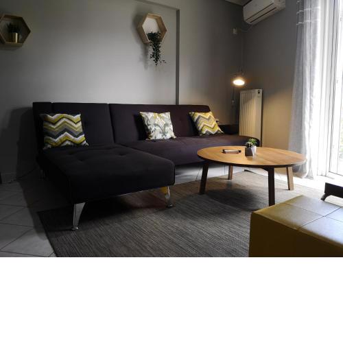 Athenian apartment in Agia Paraskevi, next to "Plakentias" metro station
