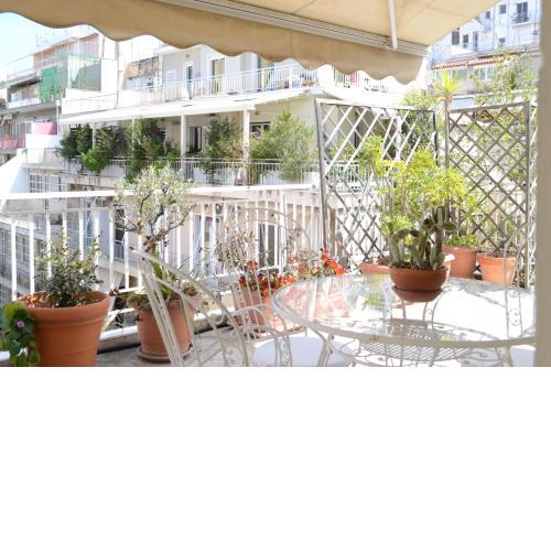 Athenian Maisonette