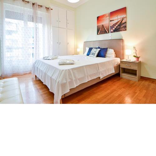 Athenian sunny apartment