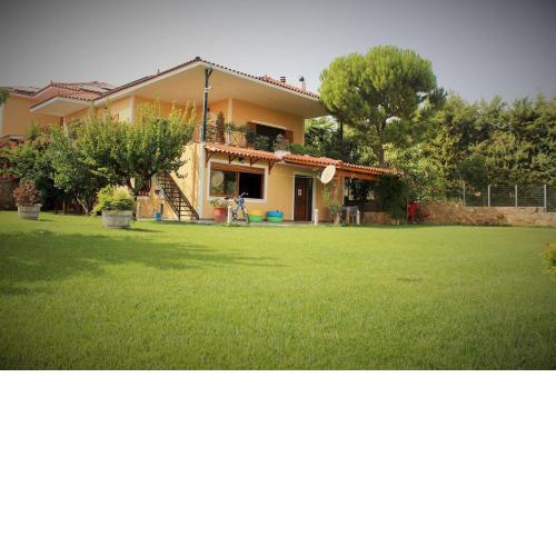 Athens Countryside Villa with pool