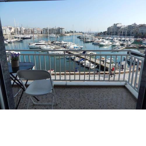 ATHENS RIVIERA SEA VIEW APARTMENT