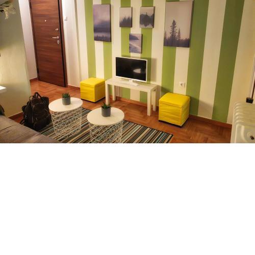 Athens Stadium path quiet & central 4 persons apartment