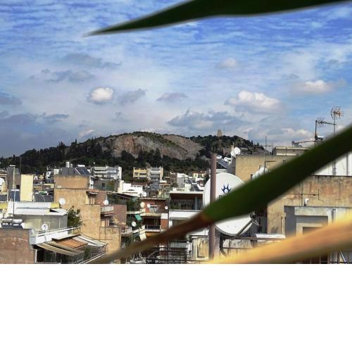 Athens Studio in the Sky!! walk to the Acropolis