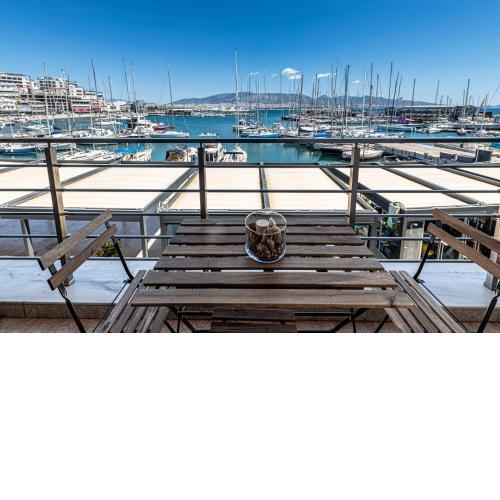 Athens Welcome Riviera Waterfront Apartment