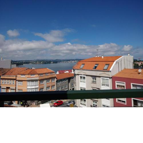 Ático céntrico en Miño con bonitas vistas al mar