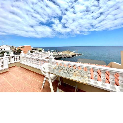 Atico con increible vista a Oceano Atlantico, FreeWifi, terraza en La Jaca