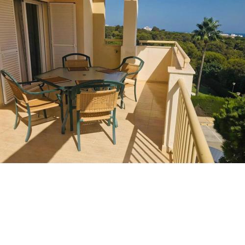 Ático con terraza abierta/Open terrace apartment