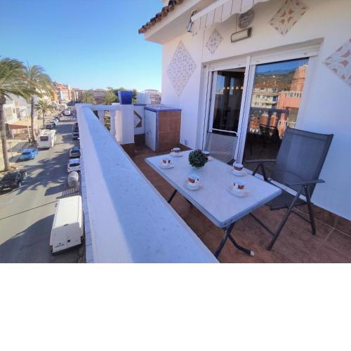 ATICO CON TERRAZA EN EL CENTRO Albert Villas