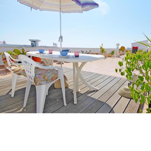 ATICO CON TERRAZA EN PRIMERA LINEA FONTANA REAL Albert Villas