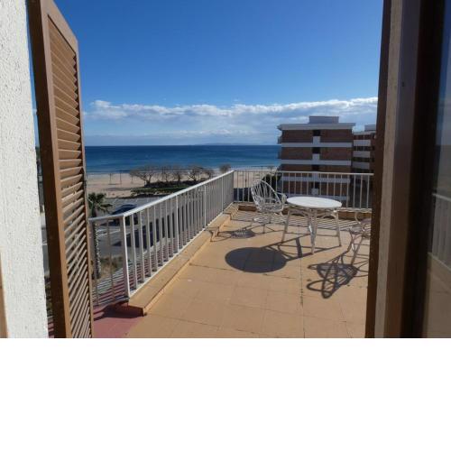 Atico con vista mar. 50 m de la playa - CASA NOVA 13