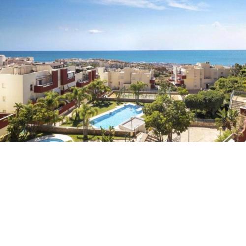 Ático duplex en Benalmádena vistas al mar y montaña dos habitaciones
