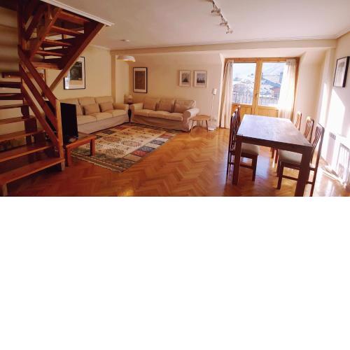 Atico duplex Urb La Viña en Biescas