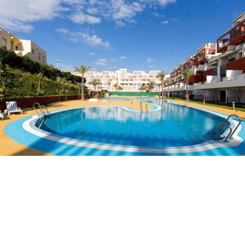 Ático, jacuzzi,piscinas, aire acondicionado garaje