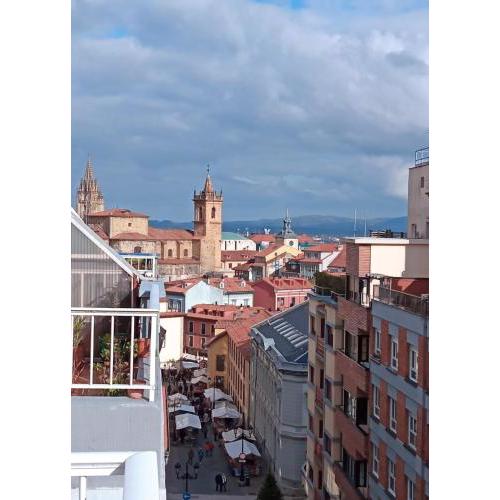 Ático Quintana I - con terraza, vistas a la ciudad, en el centro, con Wifi y garaje