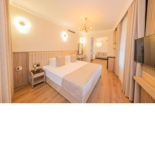Atik Palas Hotel
