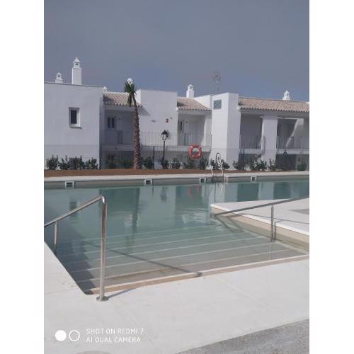 ATLANTERRA-ZAHARA DE LOS ATUNES Increíble apartamento con porche de 16m y jardín privado de 72m