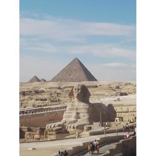 Atlantis pyramids inn