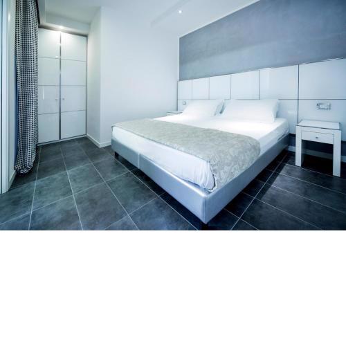 Atmosphere Suite Hotel