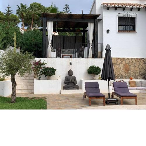 Atmospheric holiday villa on Costa Blanca with magnificent view and private pool