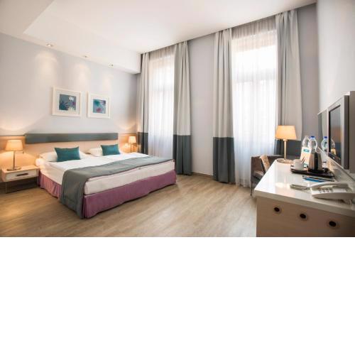 Atrium Fashion Hotel