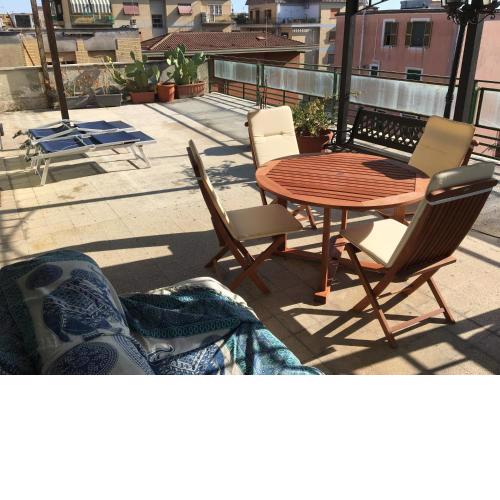 Attico con grande terrazzo