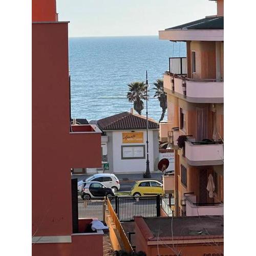 Attico con terrazza vista mare