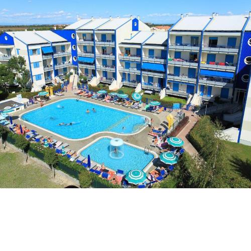 Attractive apartment in Caorle VE with solarium