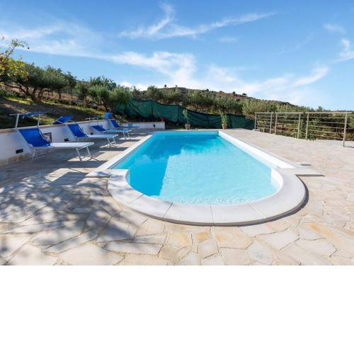 Attractive Apartment in Realmonte with Shared Swimming Pool