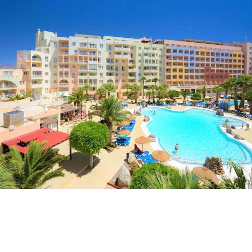 Attractive holiday home in Almeria with shared pool