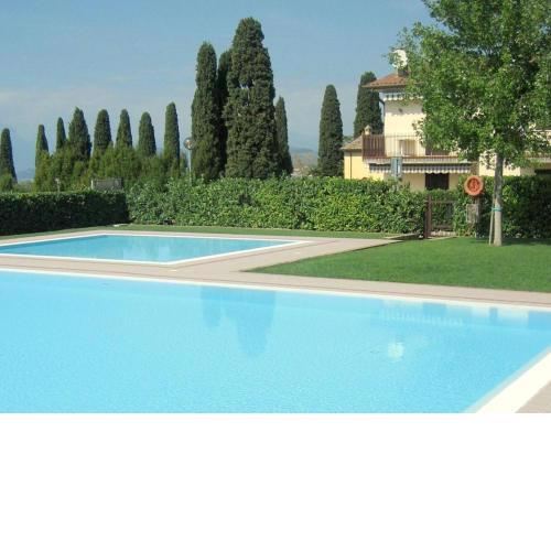 Attractive holiday home in Lazise with shared pool