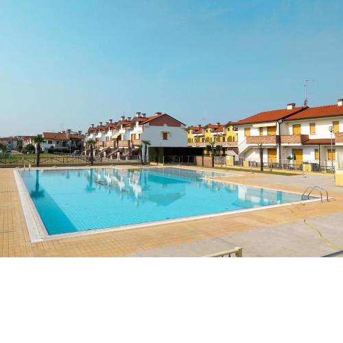 Attractive Holiday Home in Rosolina near Lungomare Beach